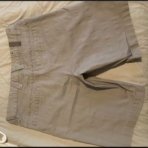 Toad & Co light grey shorts